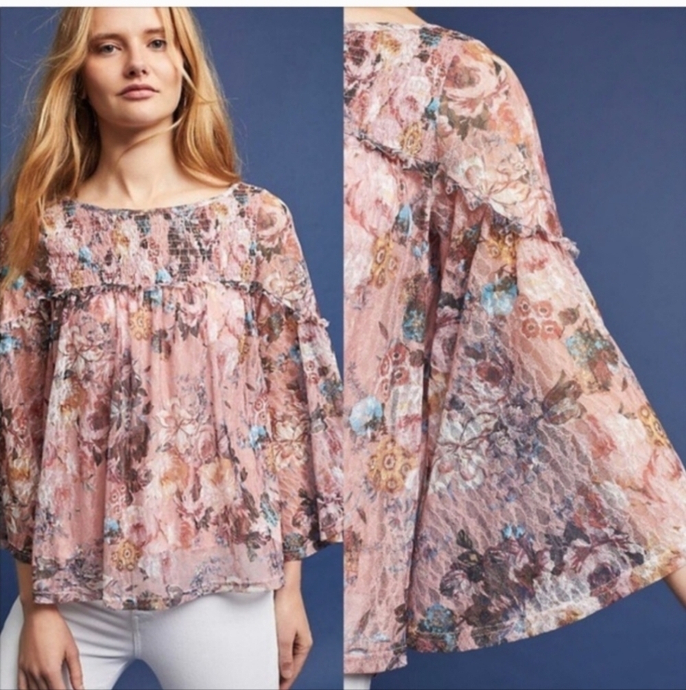 Anthropologie Akemi Kin Women Top Sz S Pink Floral Smocked Flare Sleeve Overlay - Picture 1 of 8